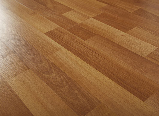 L125-Beige Classical Oak Low Glossy Laminate Flooring